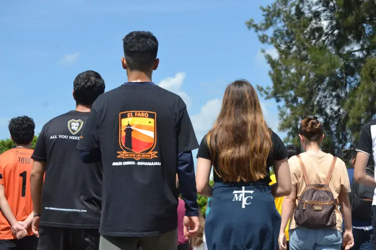Jovenes_camino_catolicos_provida_ju7nuh